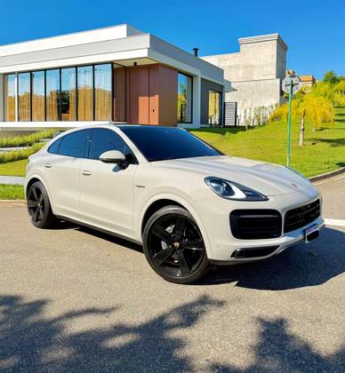 PORSCHE CAYENNE 3.0 V6 E-HYBRID COUPÉ PLATINUM EDITION AWD TIPTRONIC S